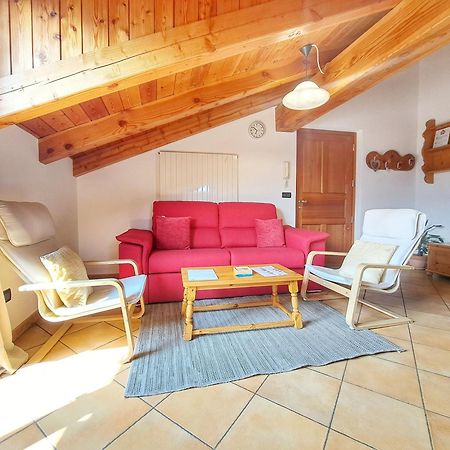 Apartamento Casa Alpina - Sarre Aosta Habitación foto