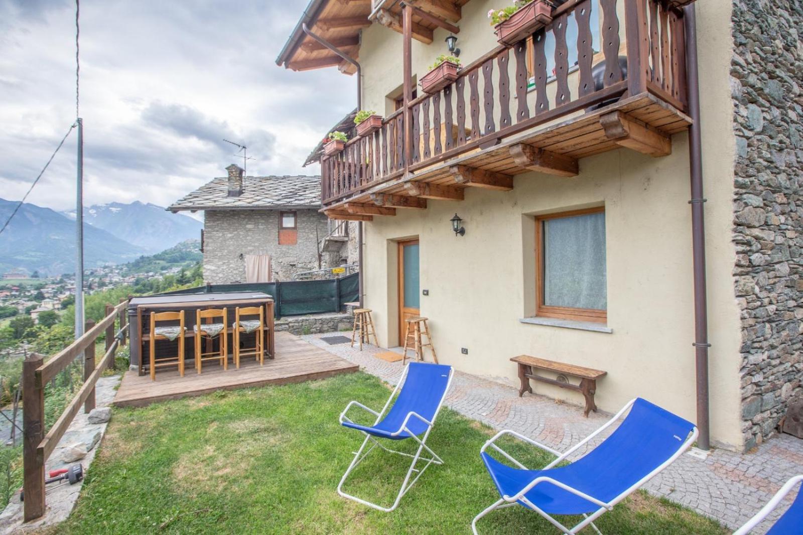 Apartamento Casa Alpina - Sarre Aosta Habitación foto